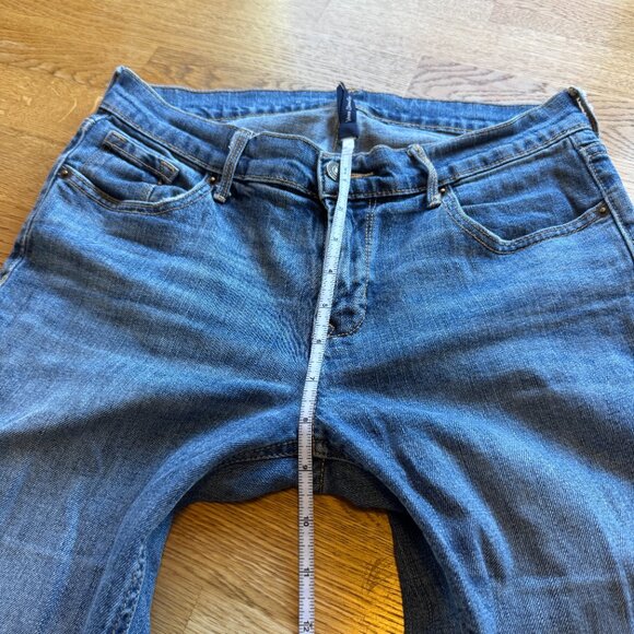 Old Navy Cropped Kick Flare Jeans Raw Hem Size 4 - Picture 12 of 13